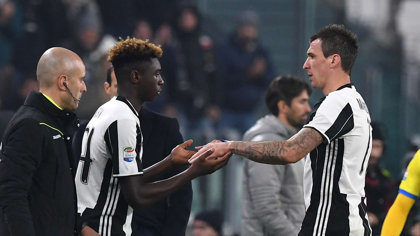 Juventus trả giá vì sai lầm cá nhân