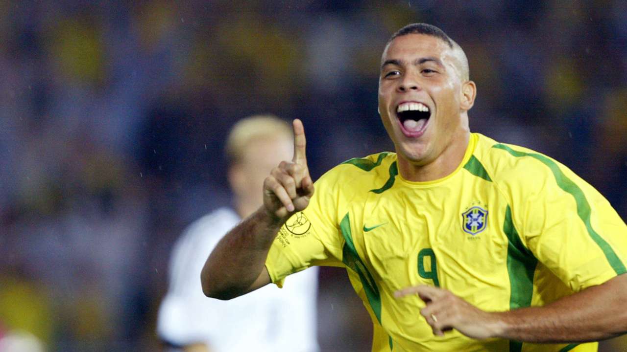 Ronaldo De Lima (15 bàn thắng) 